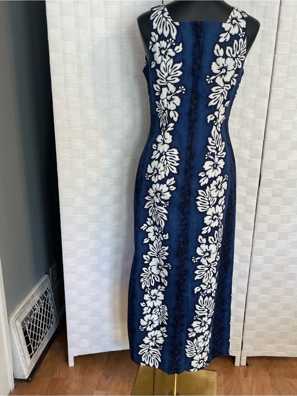 Navy & White Floral Maxi Dress - Royal Creations size Large - Picture 2 of 10